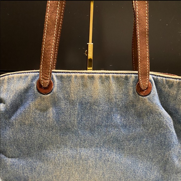 Chanel tote - Picture 15 of 15